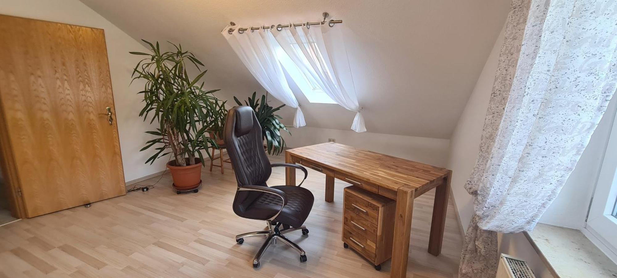 Gemuetliche 120 Qm Ferienwohnung Mit Balkon Adelsdorf ภายนอก รูปภาพ
